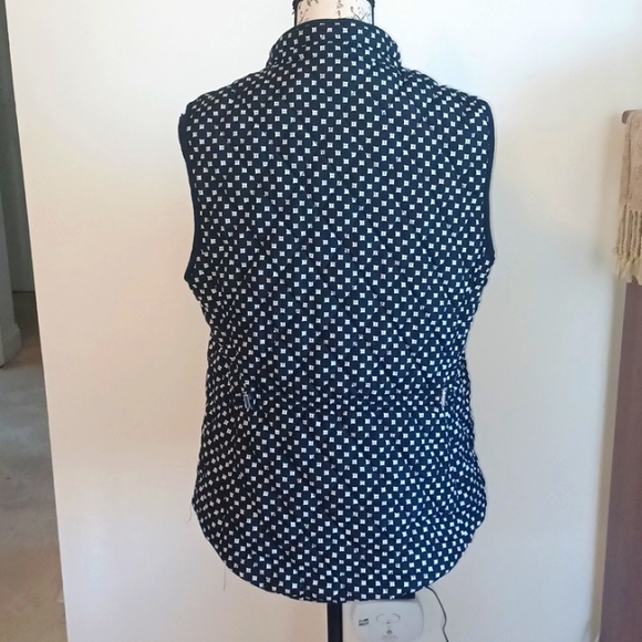 Croft & Barrow Vest - Picture 2 of 10